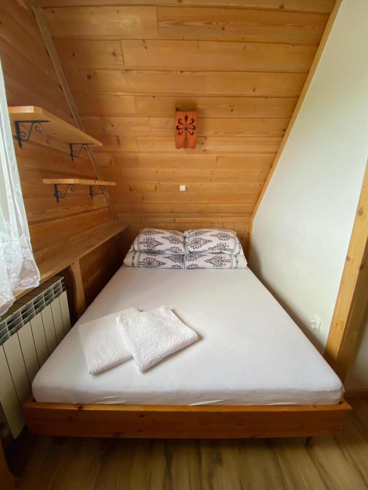Pokoje Na Bachledowce Czerwienne Luaran gambar