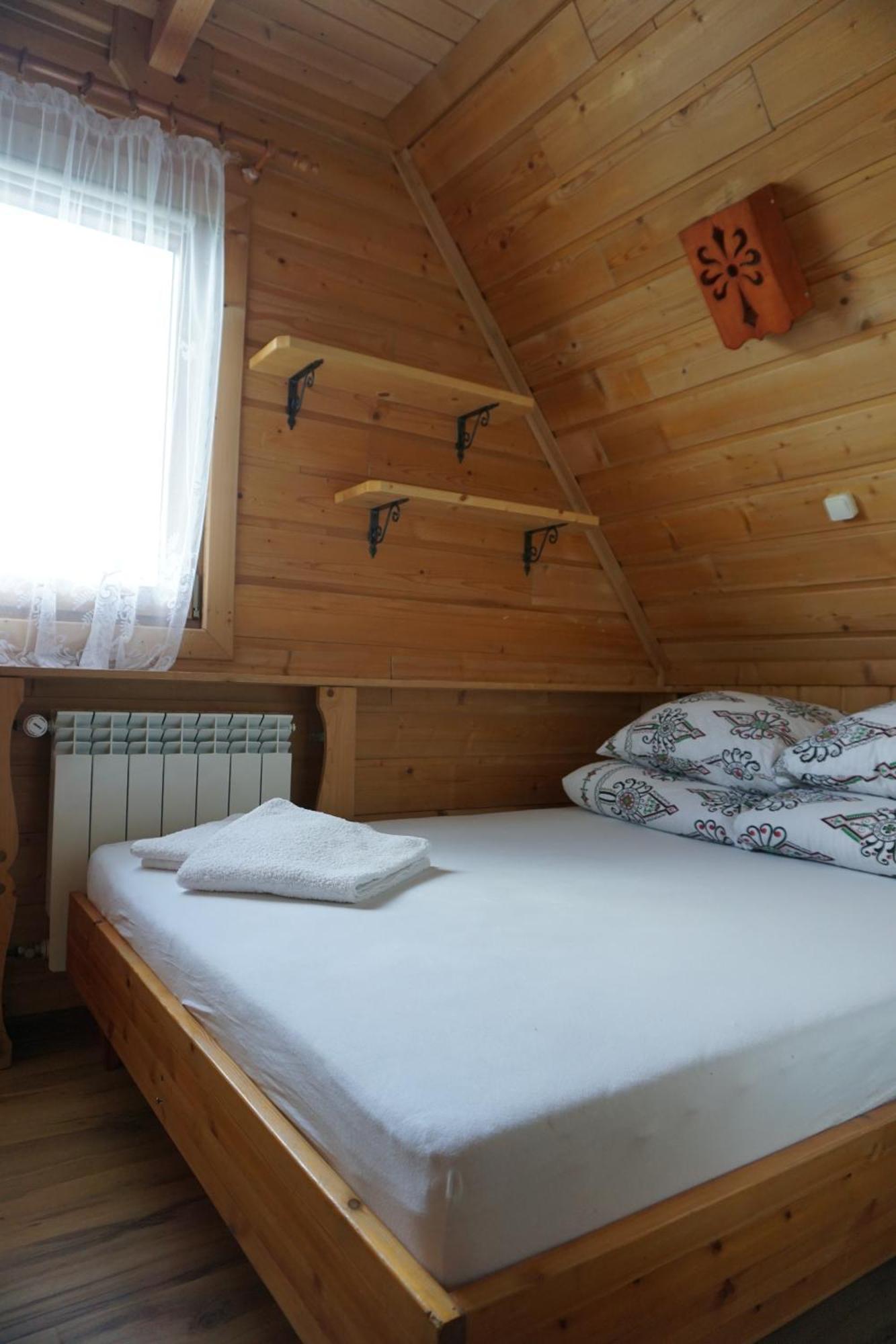 Pokoje Na Bachledowce Czerwienne Luaran gambar